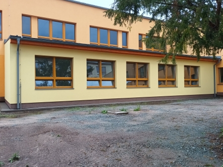 Přístavba dílny ZŠ Všestary